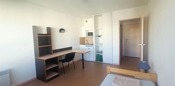 Location Appartement 1 pièce 21m² LORIENT 56100 - Photo 2