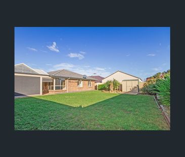 Stunning 4 Bedroom Family Home in Aldinga Beach - Photo 3