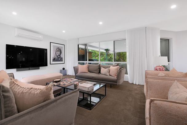 10 Cutwater Close - Photo 1