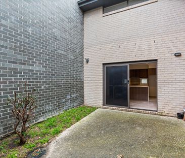 3 Bedroom Spacious Family Home! - Photo 6