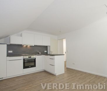 Frisch renovierte 2-Zimmer-Dachgeschosswohnung – ideal für Studierende - Photo 1