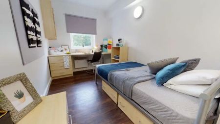 Silver En Suite - Photo 3