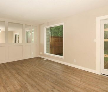 Beautiful 3 Bedroom Townhouse in Riverside Meadows - Photo 4