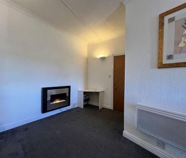 Cambridge Terrace, Scarborough - Photo 4