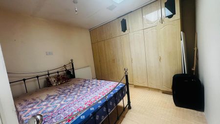 2 bedroom ground floor flat to rent - Photo 3