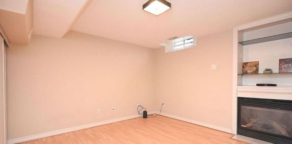 For Lease - 27 Sparta Drive, Brampton, Ontario - Photo 2