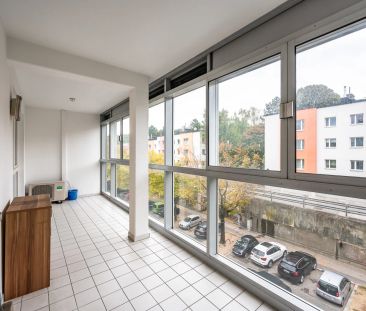 Gut geschnittene 4-Zimmer-Neubauwohnung mit großer Loggia - teilmöb... - Foto 2