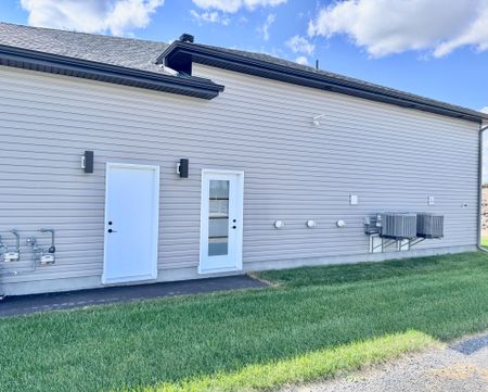 For Lease - 89 Helen Street Unit# B, North Stormont, Ontario - Photo 2