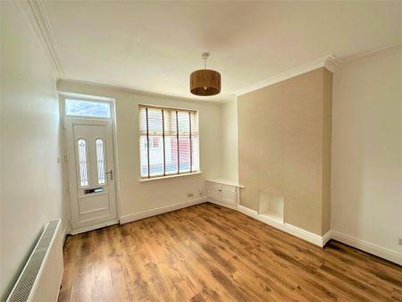 2 bedroom terraced house to rent - Photo 2