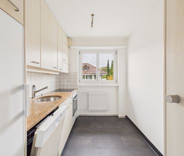 Charmante 3.5 Zimmer Wohnung mit sonnigen Wintergarten - Photo 1