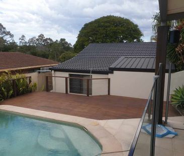 Bridgeman Downs - Photo 2