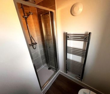 3 bedroom semi-detached house to rent - Photo 5