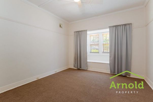 Classic 4 Bedroom Waratah cottage - Photo 1