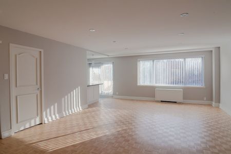 4555 Bonavista Avenue - Photo 5