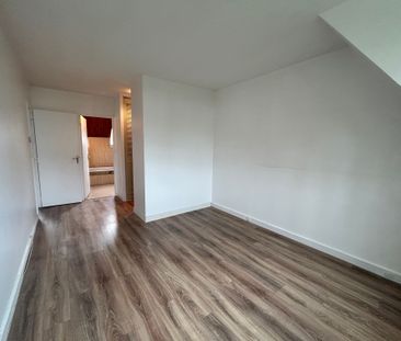 Location Maison 7 pièces 138m² BREUILLET 91650 - Photo 5