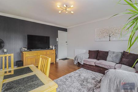 2 bedroom flat to rent - Photo 3
