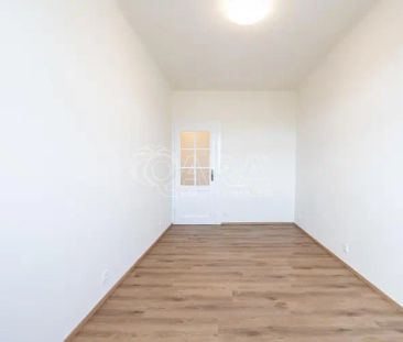 Nové 2+kk po kompletní rekonstrukci k pronájmu - Photo 1