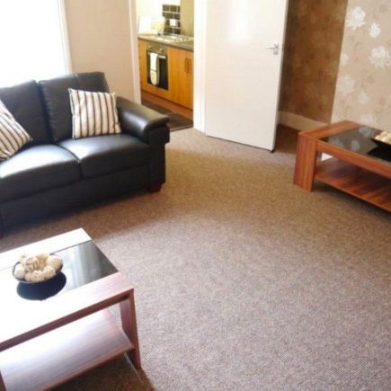 7 Bed - **bills Inclusive** Gainsborough Grove, Arthurs Hill - Photo 1