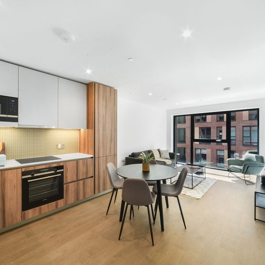 1 Bed Flat, Heygate St, SE17 - Photo 1
