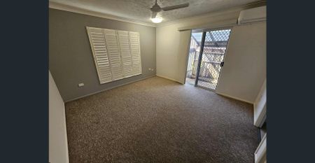 Family Living in Kirwan - Photo 5