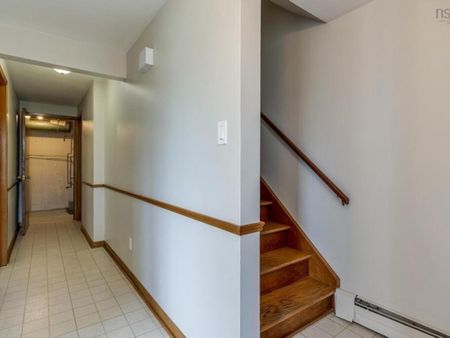 55A Kennedy Drive – 1 CHARMING BRIGHT 3 BEDROOM UNIT LEFT AVAILABLE NOW! - Photo 2