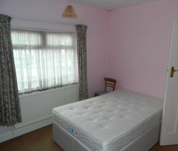 3 bedroom semi-detached house to rent - Photo 4