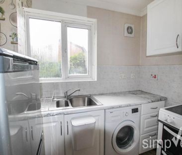 1 bedroom ground floor flat to rent - Photo 1