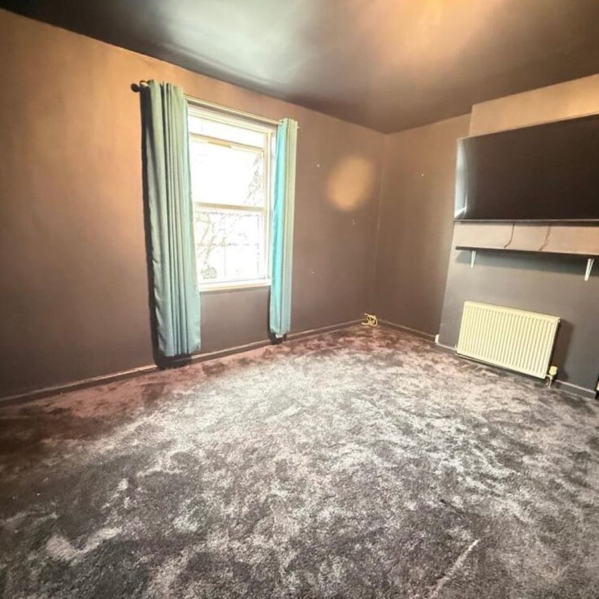 4 Bed Terraced House, Hope Street, B70 - Photo 1