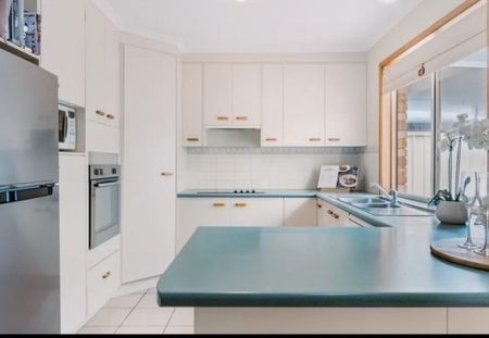 Modern Comfort in a Prime Shailer Park - Photo 4