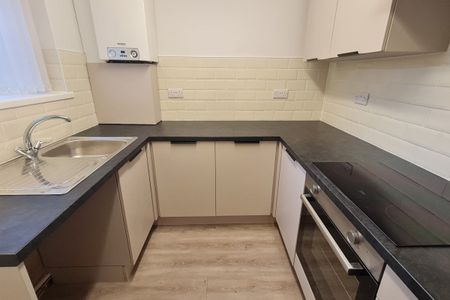 Cedar Walk, Featherstone, PONTEFRACT - Photo 5