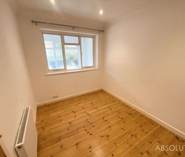 2 bedroom semi-detached bungalow to rent - Photo 3