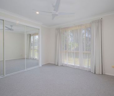 Freshly Updated Family Home!! - Photo 4