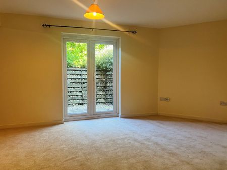 The Crossings, Newark, Nottinghamshire, NG24 - Photo 5