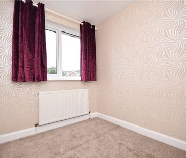 25, Springbank Avenue, Gildersome, Morley, Leeds, LS27 7TR - Photo 1