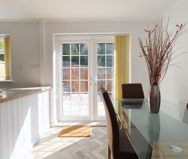 3 bedroom end of terrace house to rent - Photo 4