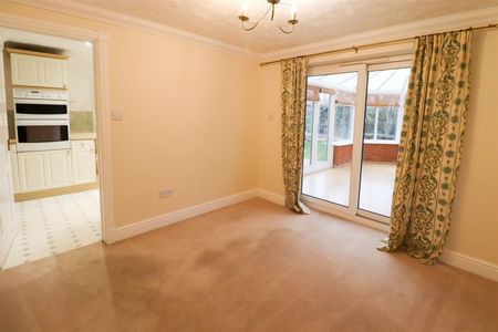 Williams Close, Ely - Photo 4