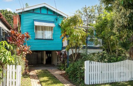 Character Home In Sought After Area - Photo 4