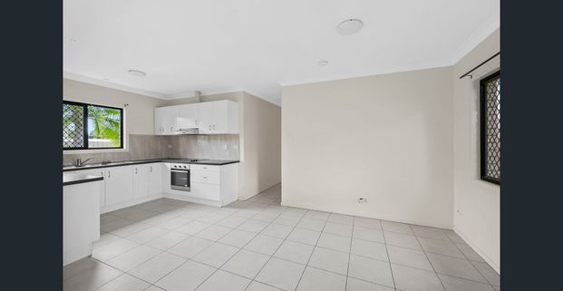 Comfort Meets Lifestyle Convenience.. - Photo 1