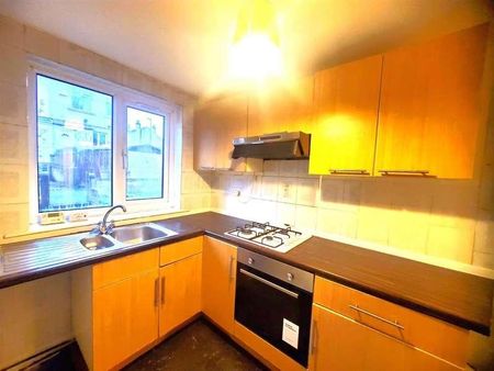 Hall Avenue, Thornton Lodge, Huddersfield, HD1 - Photo 3