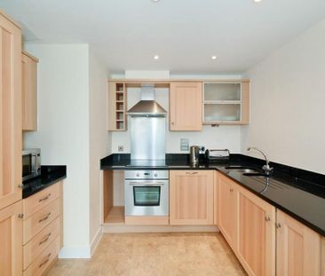 2 bedroom apartment to rent - Photo 3