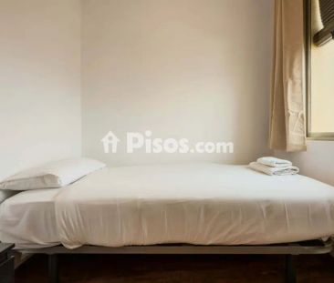 Piso en alquiler en Carrer Nou de la Rambla, cerca de Carrer de les... - Photo 4
