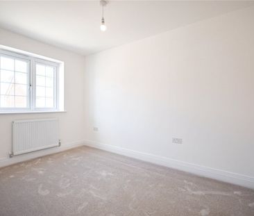 Well presented 2 bedroom semi-detached house in the popular village... - Photo 5