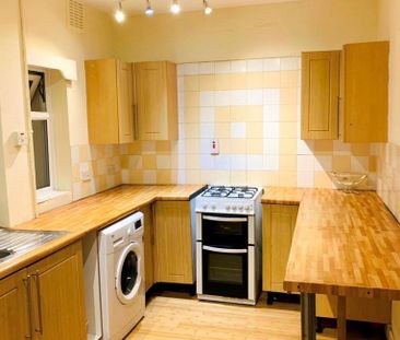 2 bedroom semi-detached house to rent - Photo 6