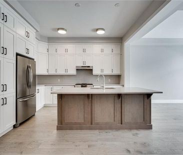 For Lease - 3041 WILLIAM CUTMORE Boulevard, Oakville, Ontario - Photo 2