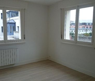 Location Appartement 2 pièces 53m² VALENCIENNES 59300 - Photo 2