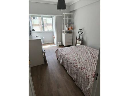 Rua Elias Garcia, Queluz, Lisbon 2700-488 - Photo 3