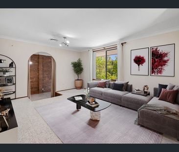 A Comfortable Family Home in a Peaceful Winmalee Setting - Photo 2