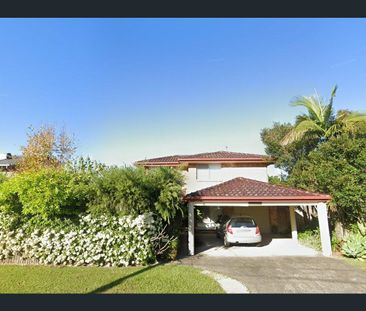 FAMILY HOME IN PRIME LOCATION - Photo 3