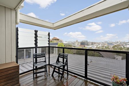 Unit 13/276A Domain Road, South Yarra. - Photo 3