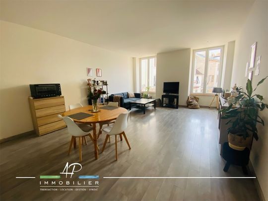 Location Appartement 3 pièces 79m² GRAY 70100 - Photo 1